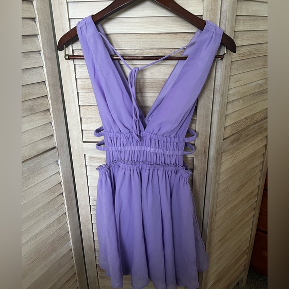 Purple cut-out dress - Picture 3 of 4